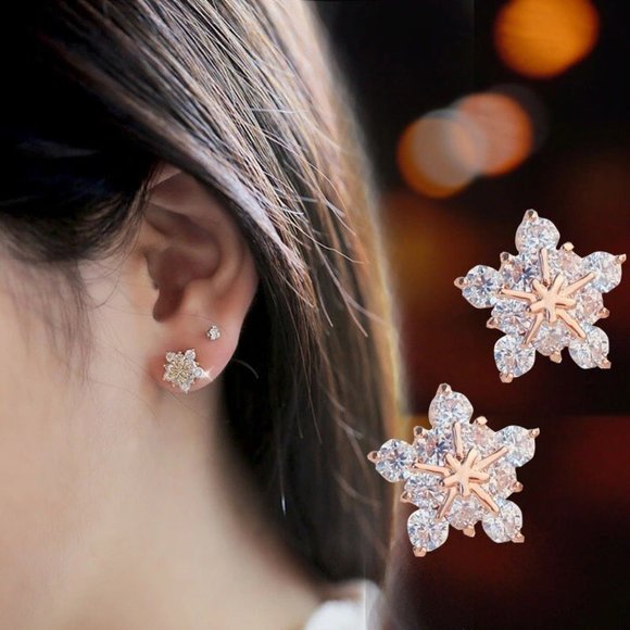 Ear Studs Five-petal Flower Twinkling Alloy Earring - Picture 2 of 6